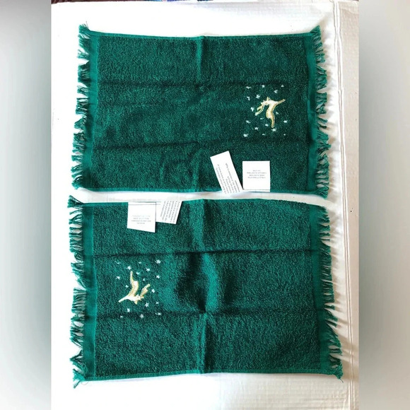Vintage Reindeer Towels - Picture 4 of 12
